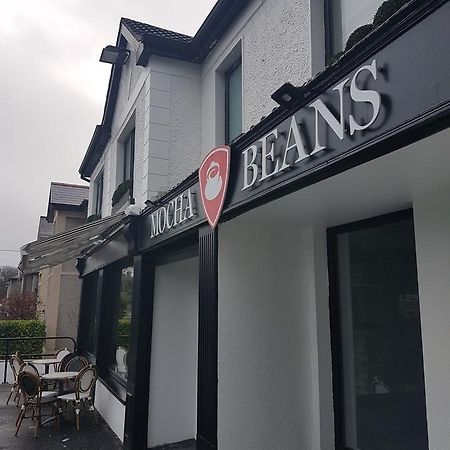 Bed and Breakfast Mocha Newcastle Голуэй Экстерьер фото
