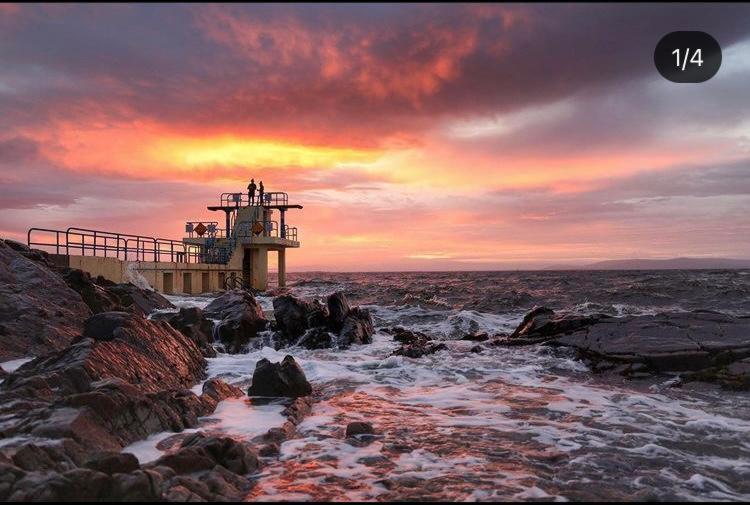Bed and Breakfast Mocha Newcastle Голуэй Экстерьер фото